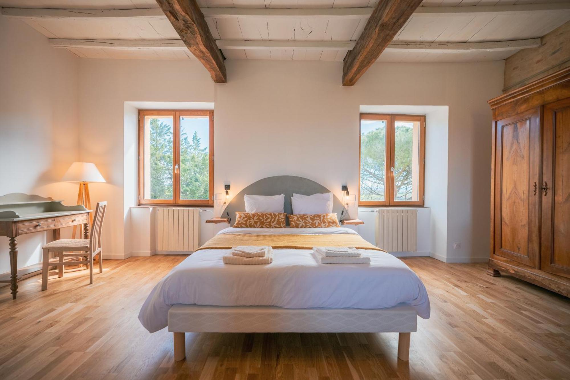 Chambres Et Table D'Hotes - Les Jardins De La Longagne Saussenac ภายนอก รูปภาพ