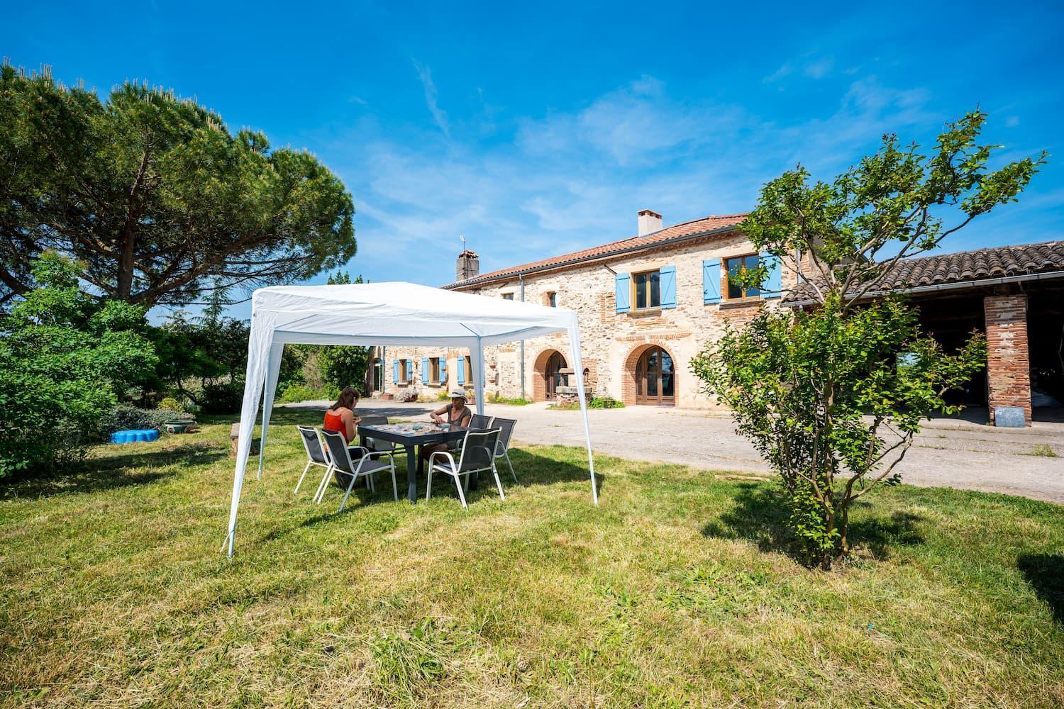 Chambres Et Table D'Hotes - Les Jardins De La Longagne Saussenac ภายนอก รูปภาพ
